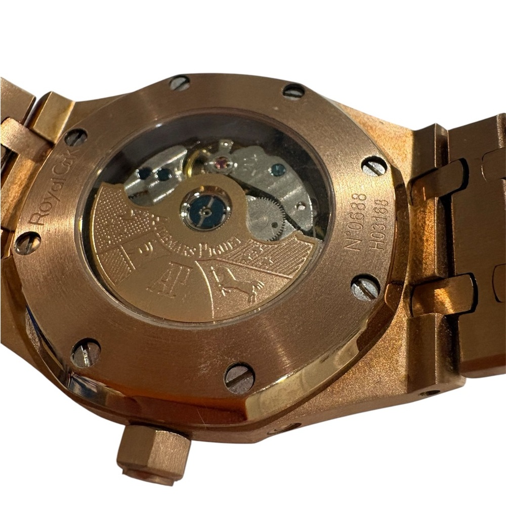 Luxurious Gold Automatic Watch
